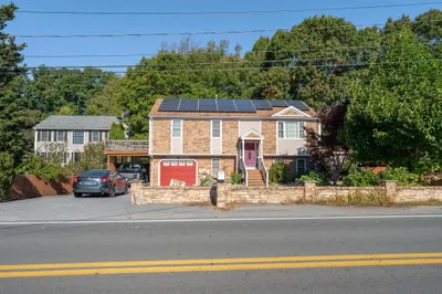 769 New Plainville Rd 1