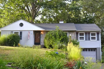 52 Exeter Street