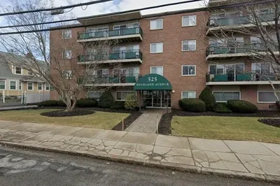 525 Highland Ave. #40