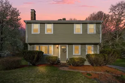 75 Bayberry Cir 1