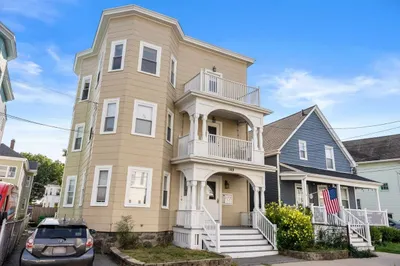 169 Sheridan Ave #3 1