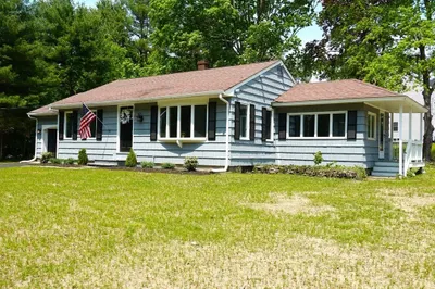 200 Hart St