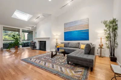 241 Perkins St #H-402 1