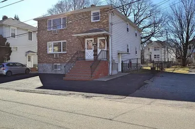 7 Laurel Ave #n/a