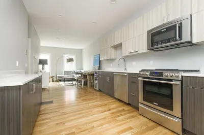 39 Gates St #3