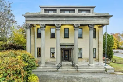 388 County Street 1