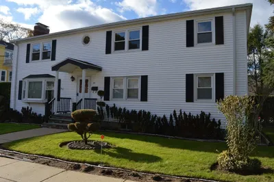 28 Maplewood St #2