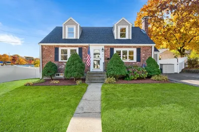 22 Spear Ave