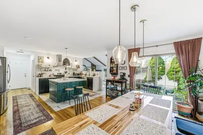 6 Montaup Rd #6 1