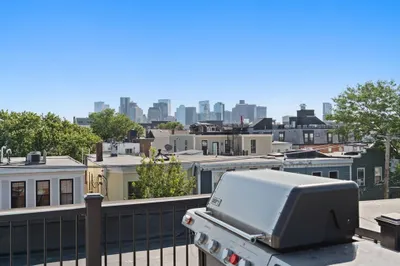 284 Sumner St #3 1