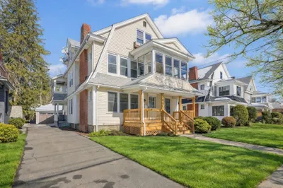 854-856 Sumner Ave 1