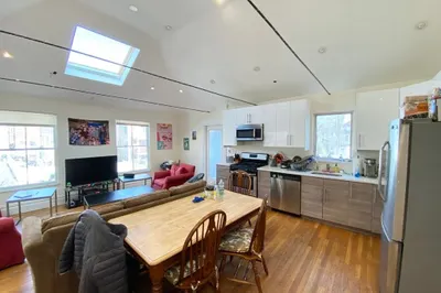89 Cedar St #3 1