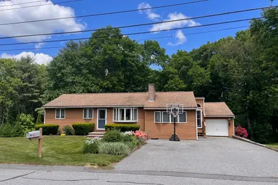 20 Woodhill Rd