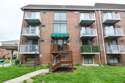 1186 Worcester Road #1221 1