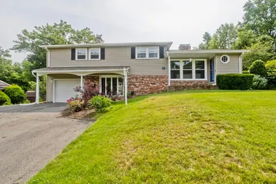 48 Hillside Ave 1