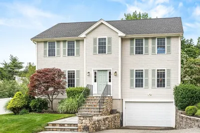 6 Woods Hill Circle