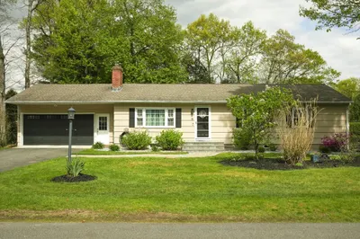 18 Linwood Dr 1