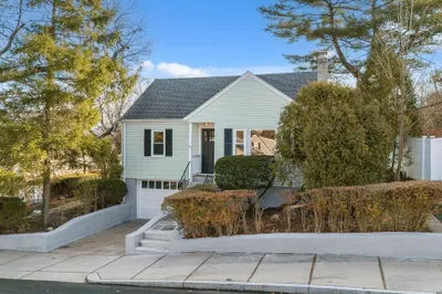 145 Pine Grove Ave