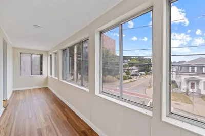 36 Waverley Ave #2