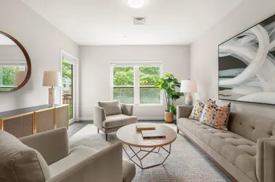 999 Hancock St #313 1