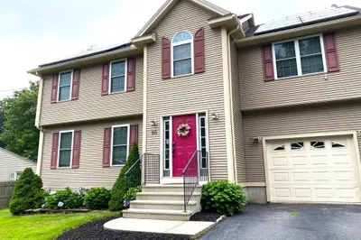 90 Pinecrest Dr 1