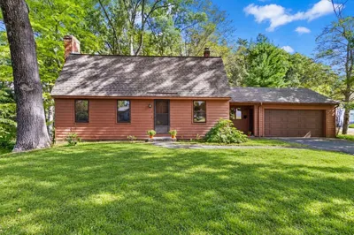 8 Ethelyn Cir 1
