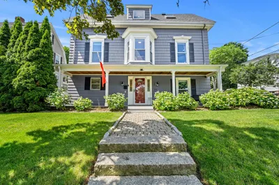 22 Beach Ave 1