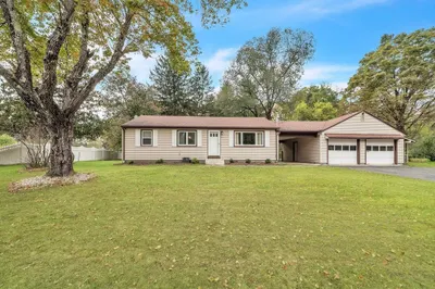 7 Lanebrook Cir 1