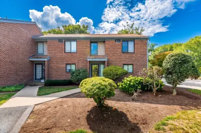 22 Old Stone Way #22 1