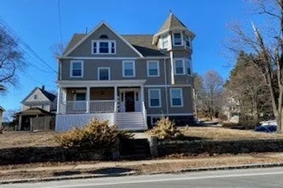 22 Howard Street #3