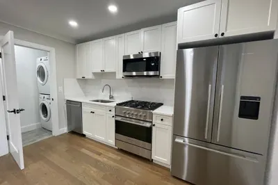 12 Lopez Ave #3