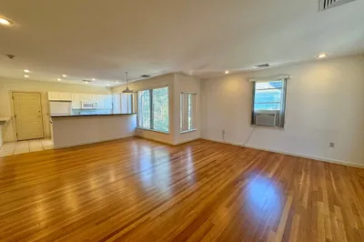 31 Channing St #1