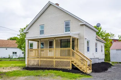 158 Spruce St