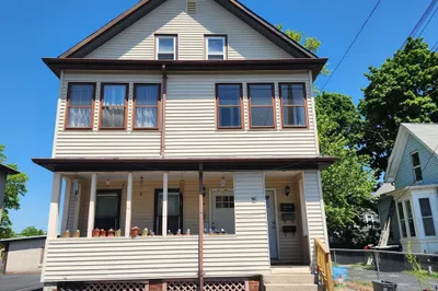 16 Leroy St #2 1