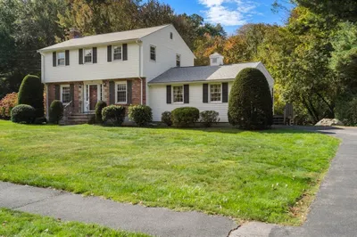 26 Garden Pkwy 1
