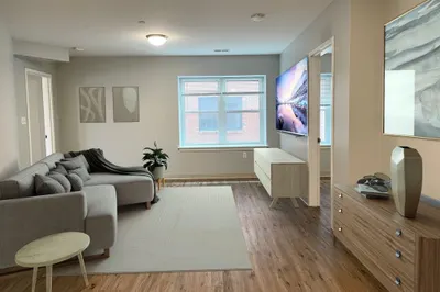 12 Florence St #310