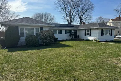 649 Stafford Rd 1
