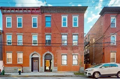 67 Frankfort St #101