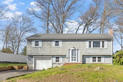 53 Longfellow Dr 1
