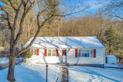 62 Valleyview Road 1