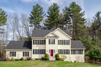 3 Mountain Laurel Rd