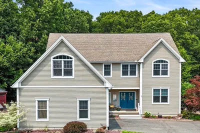 48 Landing Drive 1