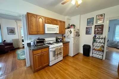 17 Melendy Ave #1