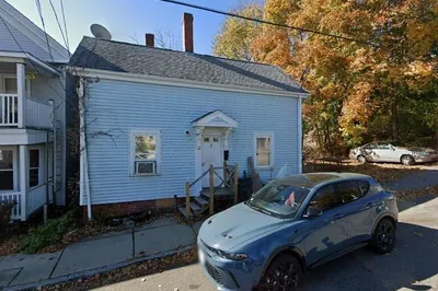 9 Aubin St 1