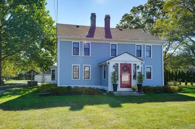 386 Davis St 1