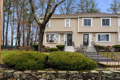 206 Cardinal Ln #206