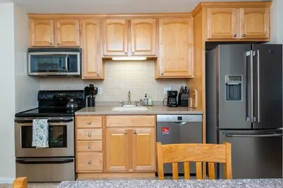 244 Salem St #6
