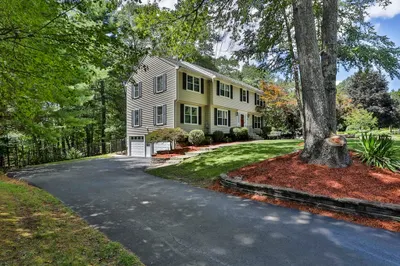 22 Cathedral Cir