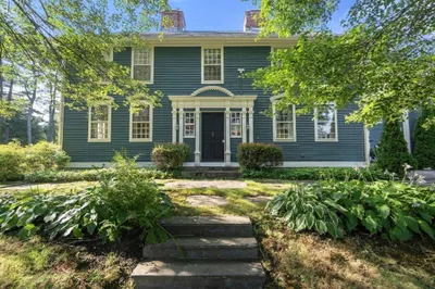 100 Eliot St