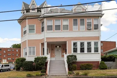 11 Tudor St 1